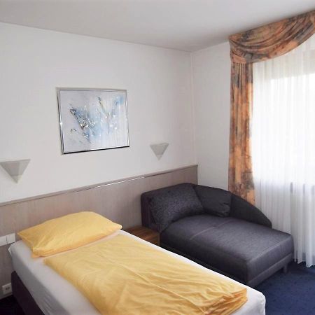 Hotel Alena - Kontaktlos Check-In Filderstadt Dış mekan fotoğraf