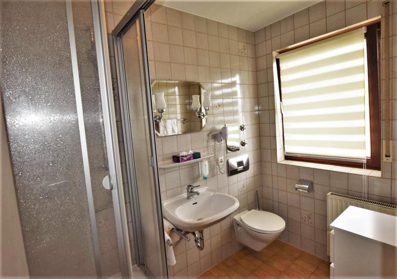 Hotel Alena - Kontaktlos Check-In Filderstadt Dış mekan fotoğraf