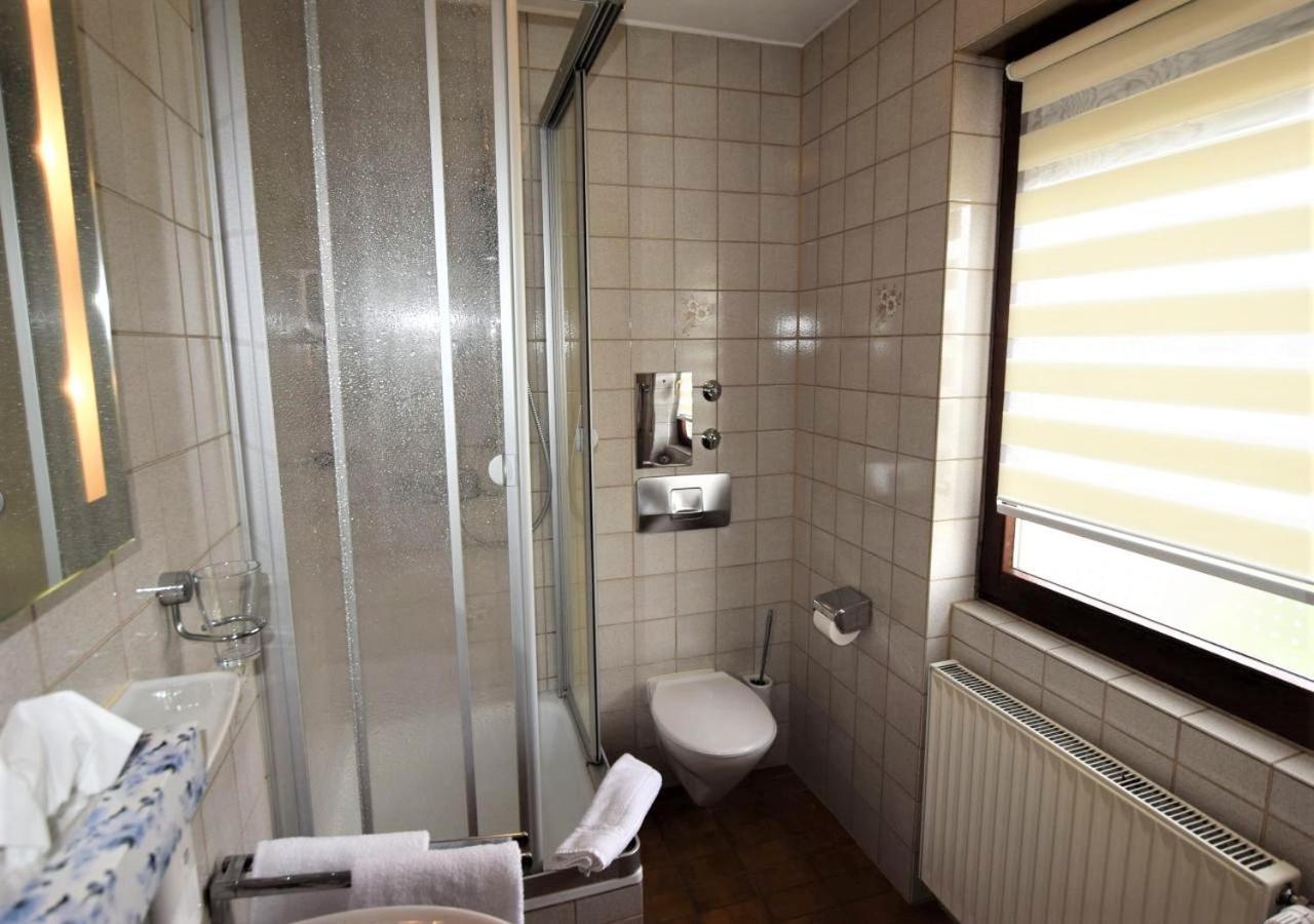 Hotel Alena - Kontaktlos Check-In Filderstadt Oda fotoğraf