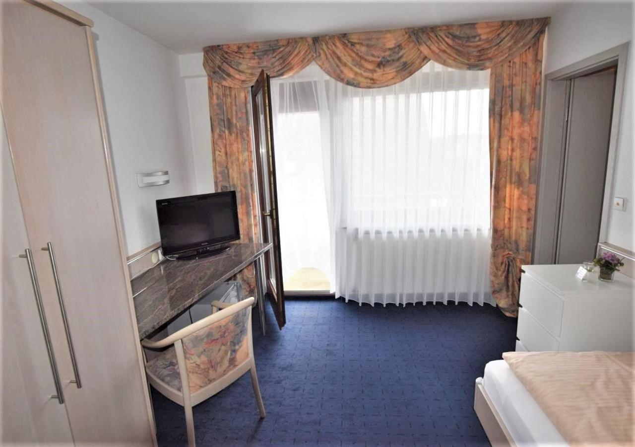 Hotel Alena - Kontaktlos Check-In Filderstadt Dış mekan fotoğraf