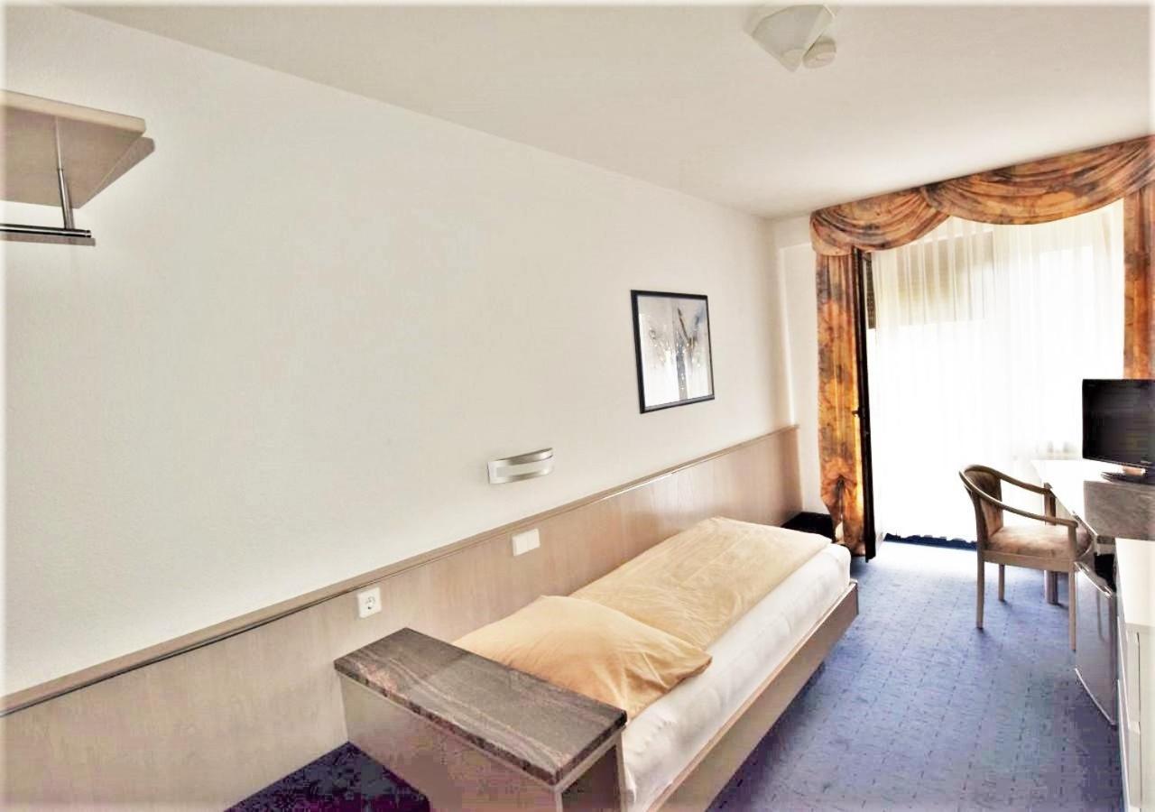 Hotel Alena - Kontaktlos Check-In Filderstadt Dış mekan fotoğraf