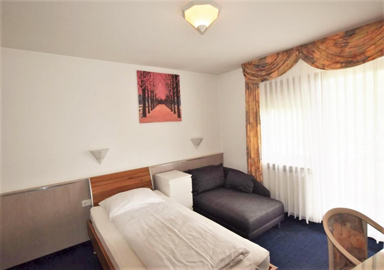 Hotel Alena - Kontaktlos Check-In Filderstadt Dış mekan fotoğraf